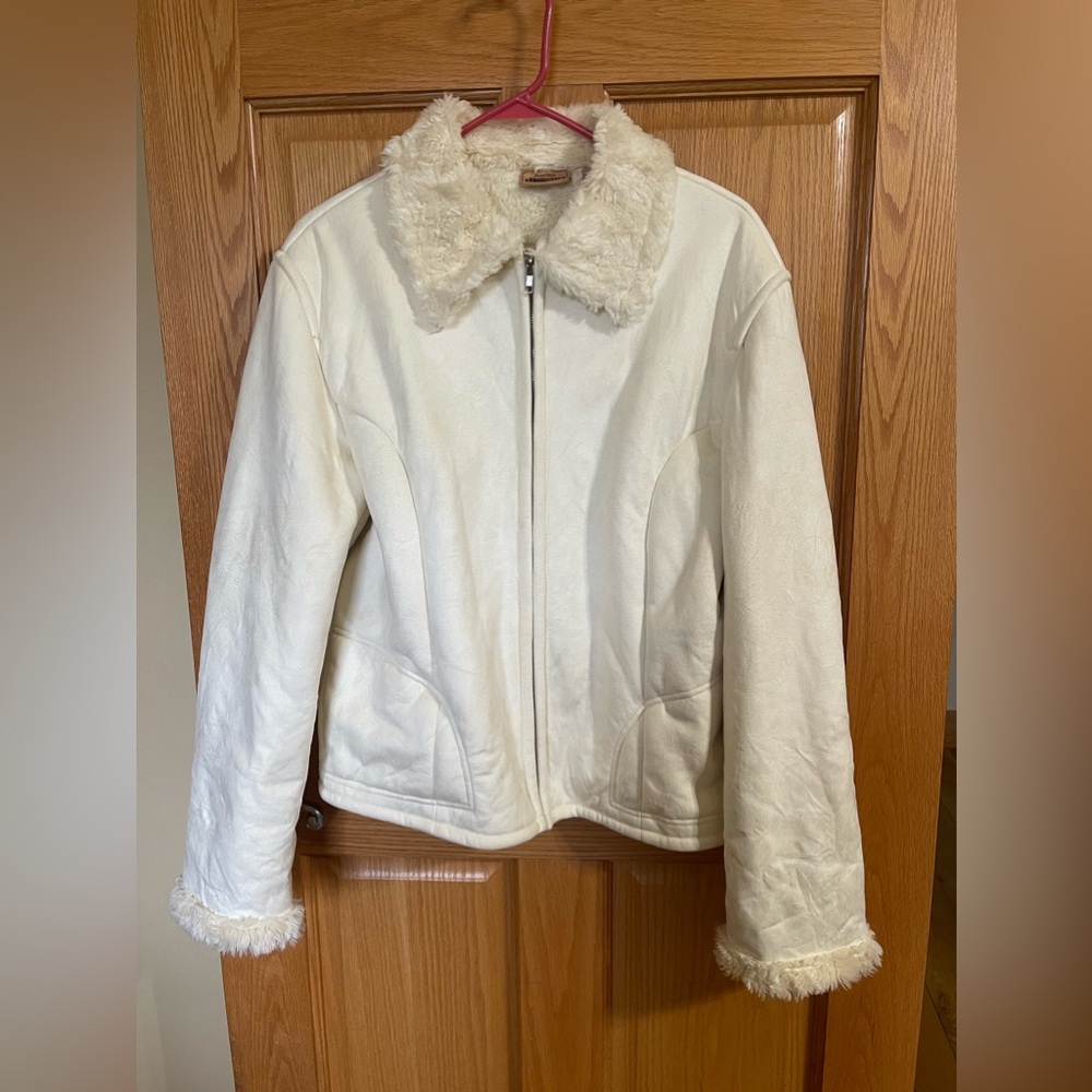Women’s Limited Edition Aeropostale White Fur Coat